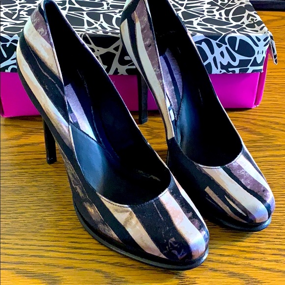 Diane Von Furstenberg Shoes - NIB Diane Von Furstenberg Grace Pumps